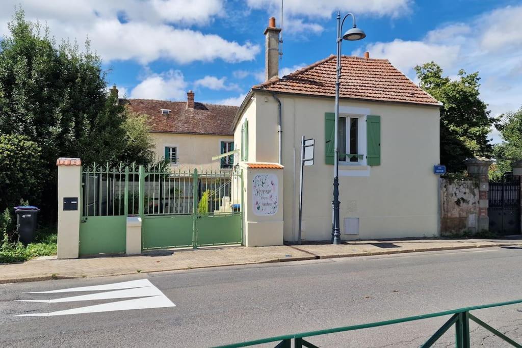 Maison 15 Minutes De Disney Le Refuge Des Contes Mareuil-lès-Meaux Extérieur photo
